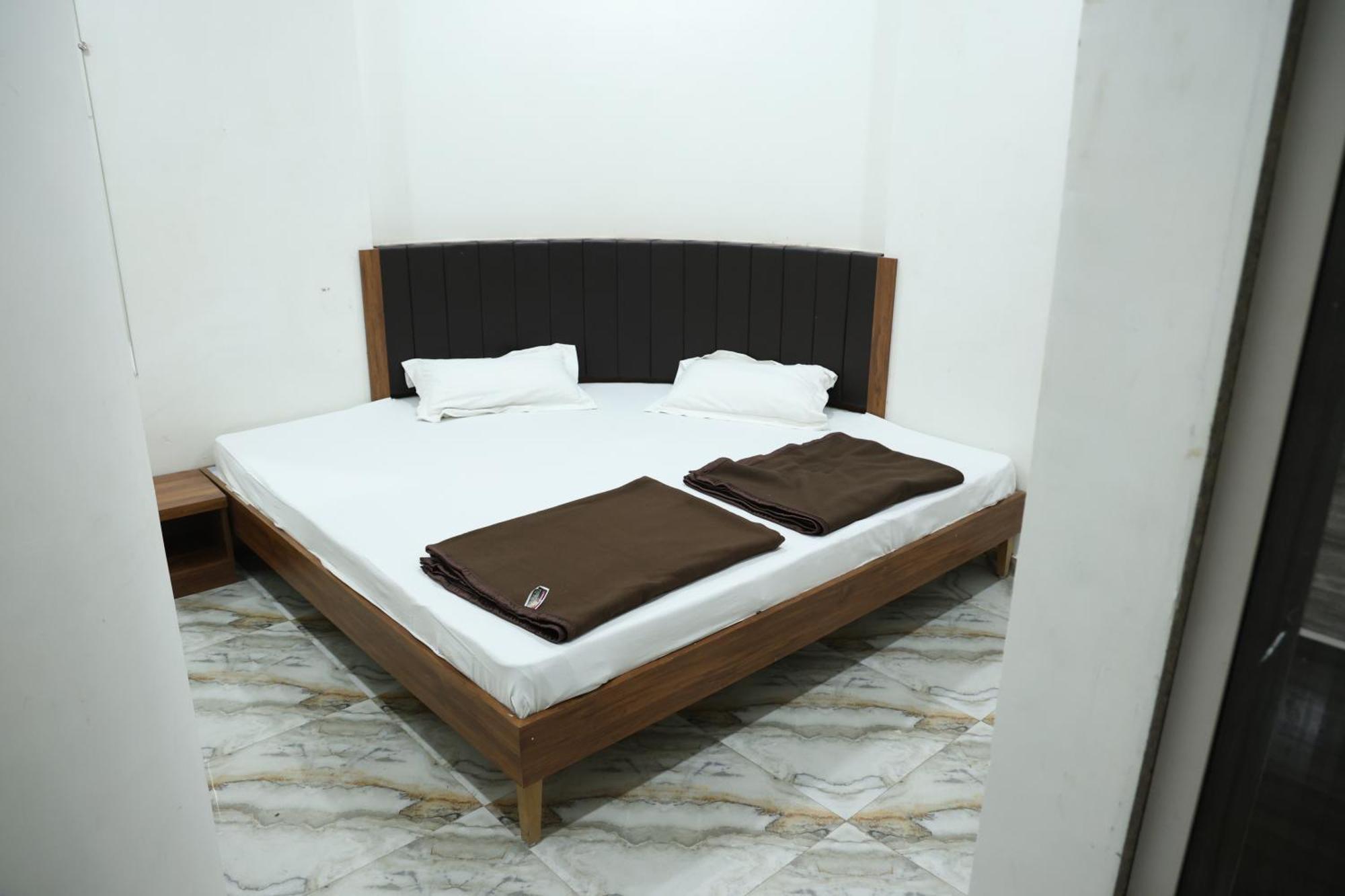 Hotel Aaram Kalupur アーメダバード エクステリア 写真