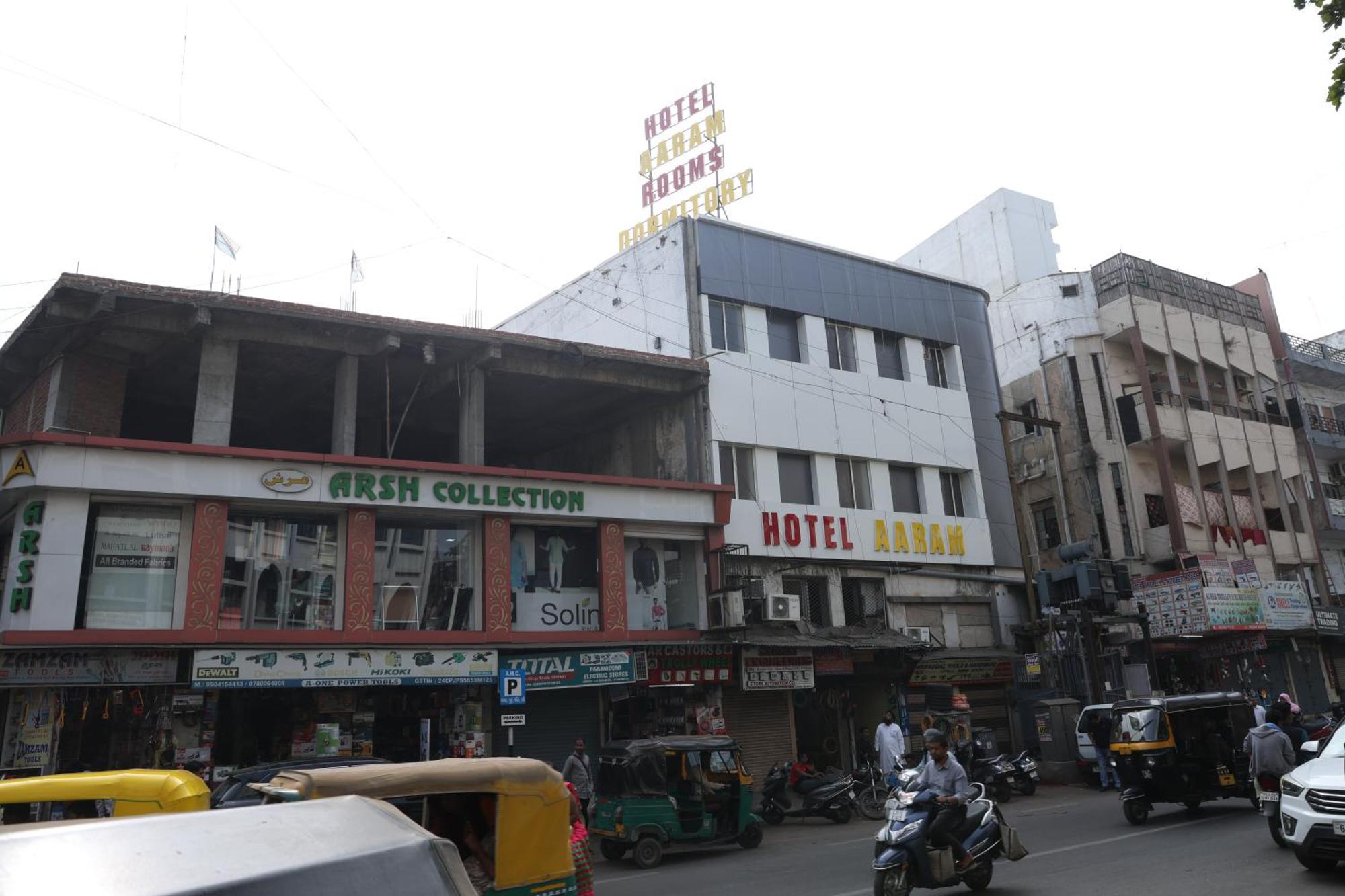 Hotel Aaram Kalupur アーメダバード エクステリア 写真